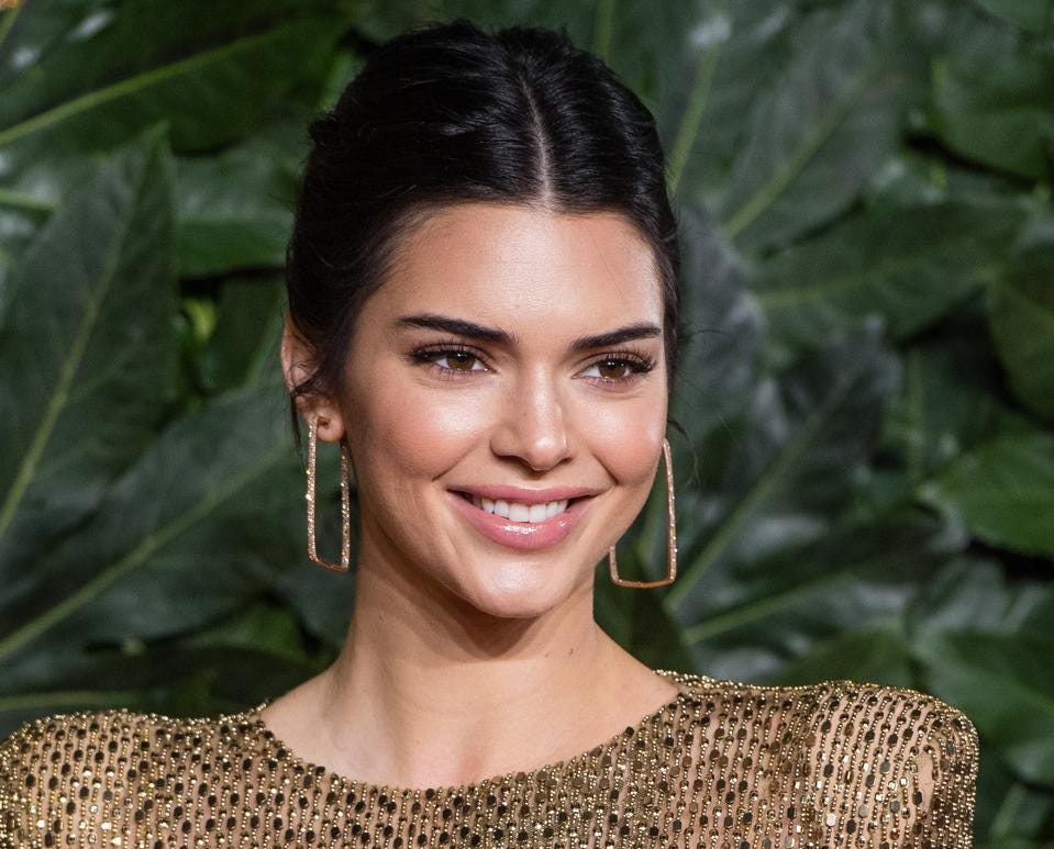 Kendall Jenner Biography | Age, Networth, Boyfriend, Height & More